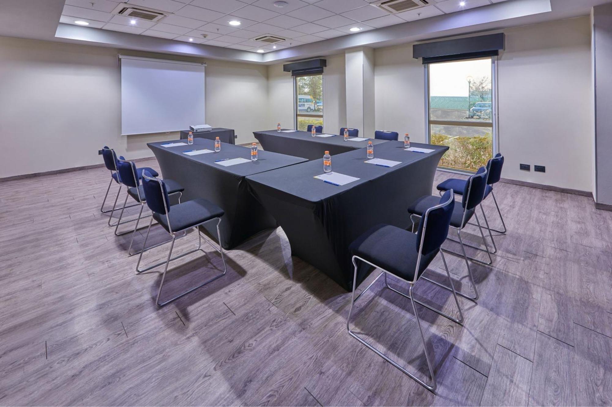 City Express By Marriott San Luis Potosi Zona Universitaria Экстерьер фото